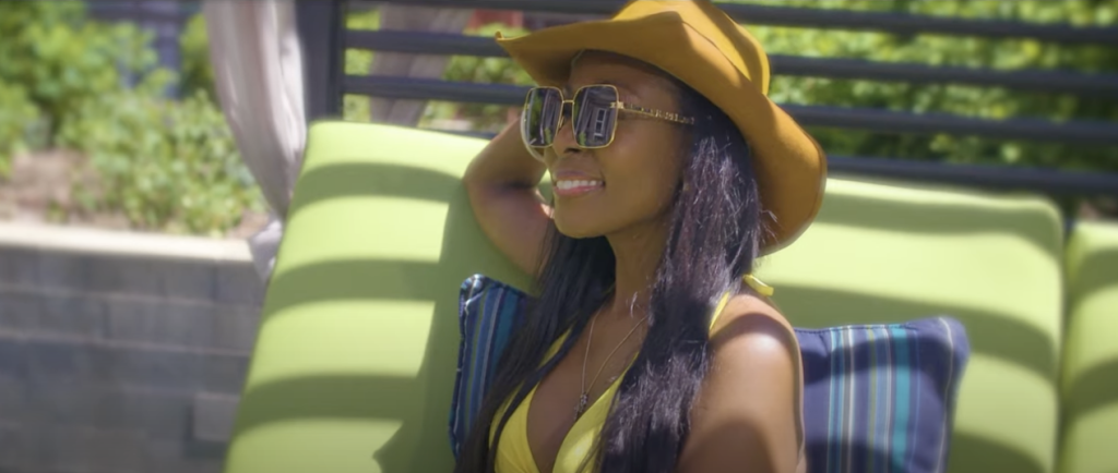 Brie Carter - Sun Still Shining screenshot - YouTube