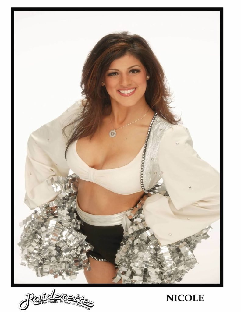 Nicole Rodrigues - RAIDERETTE PIC